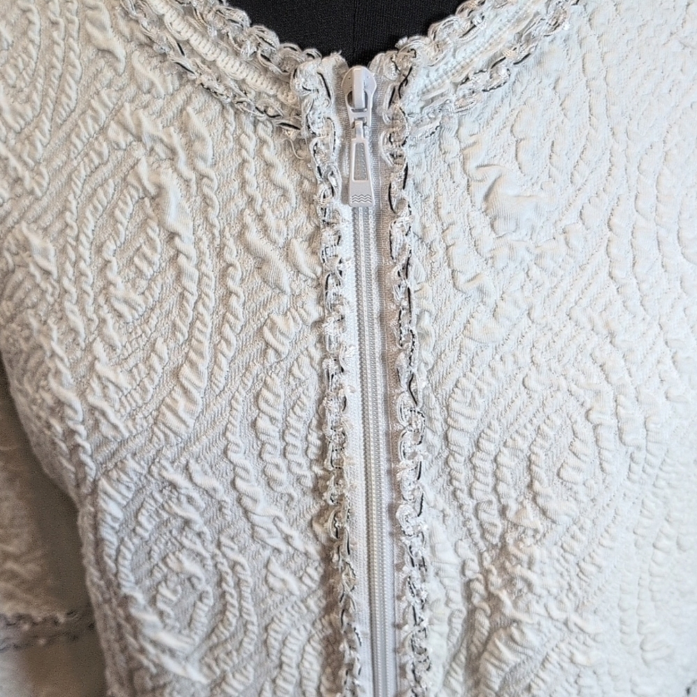 Laura Ashley Zip Front Jacket Ruffle Lace Trim Long Sleeve White Size Medium EUC - Picture 2 of 7